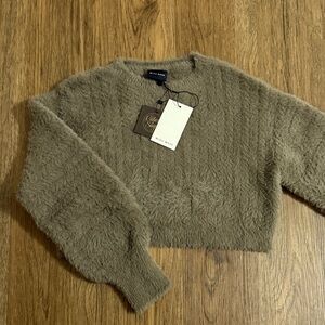 Cropped Brown Crew Neck Sweater